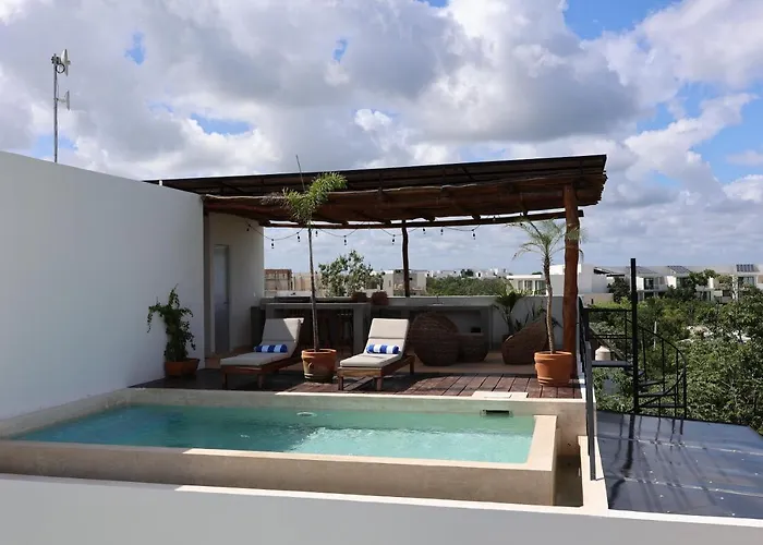 Rosa Azul Tulum